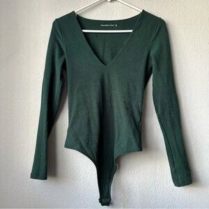 A&F Long-Sleeve Cotton-Blend Seamless Fabric V-Neck Bodysuit - Sz S